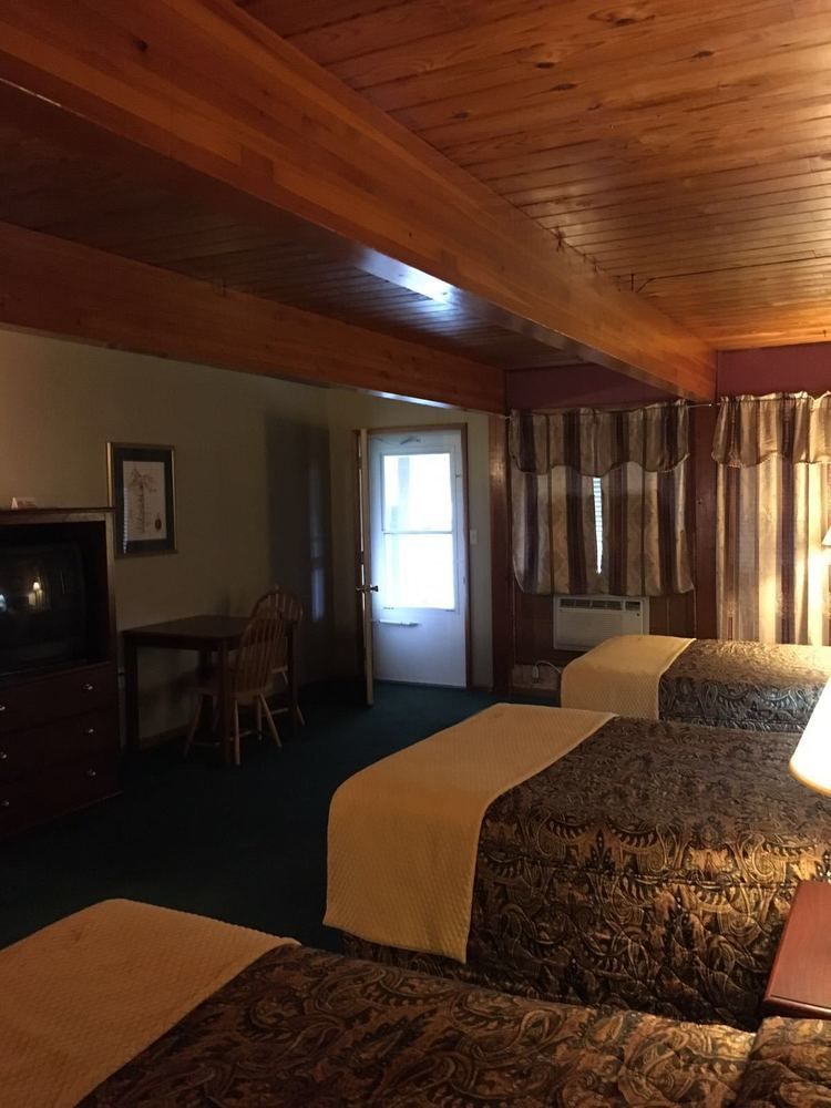 Love Hotels Western Holiday By Oyo At Harlan Lake Ne Alma Esterno foto